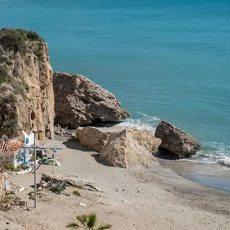 Sea View Capistrano Village * نيرخا